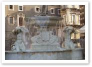(6/11): fontanna na piazza Duomo