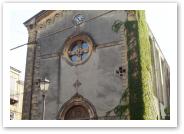 (10/15): piękny stary kościól w pobliżu Castello Ursino