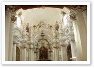 (21/27): wnętrze kościoła Sant'Agata