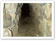 (3/16): kamienne korytarze w grobowcu
