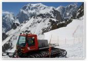 (38/43): spychacz na zboczach Monte Bianco