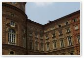 (6/20): Palazzo Carignano od dziedzińca
